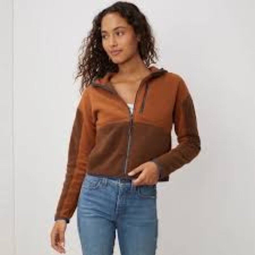 Up West Resort & Mercantile Brown Pullover Women’s Cozy Knit Sweater
